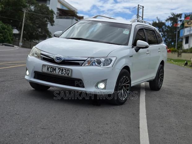 Toyota Corolla Fielder 2016 White