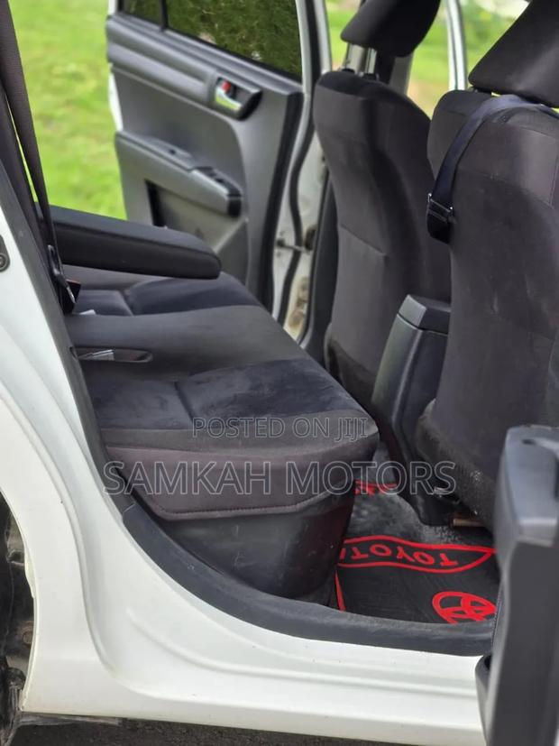 Toyota Corolla Fielder 2016 White