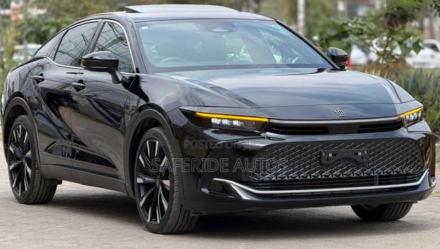 Toyota Crown 2023 Black