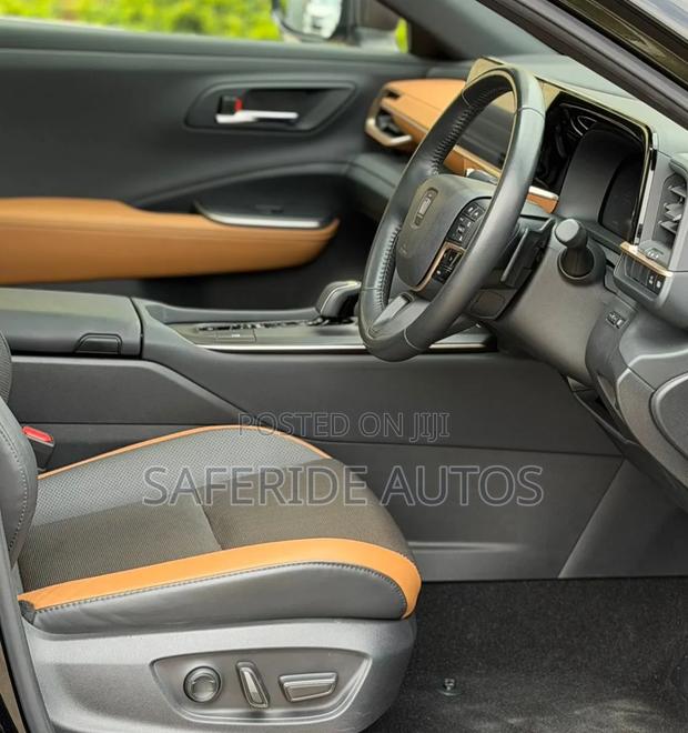 Toyota Crown 2023 Black