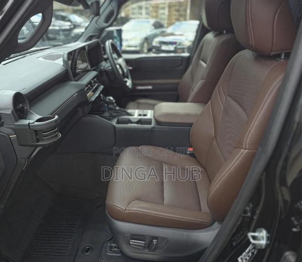 Toyota Land Cruiser Prado 2024 Black