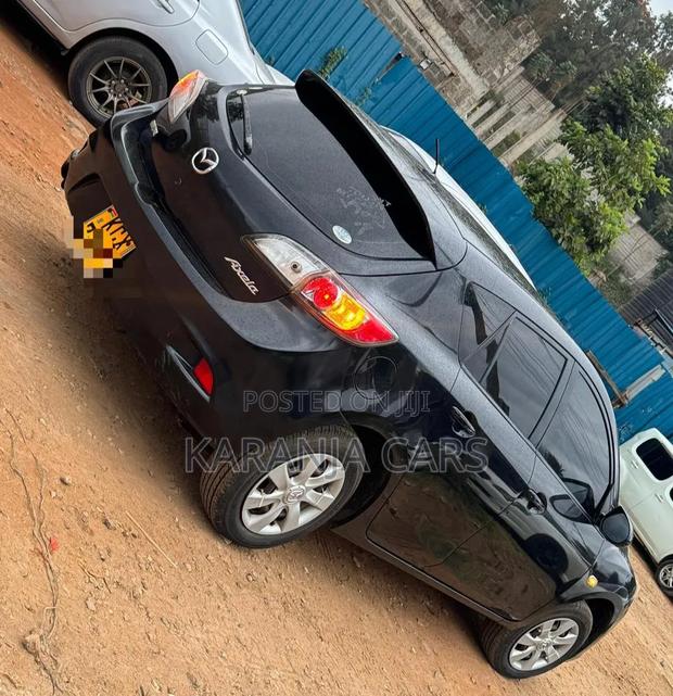 Mazda Axela 2012 Black