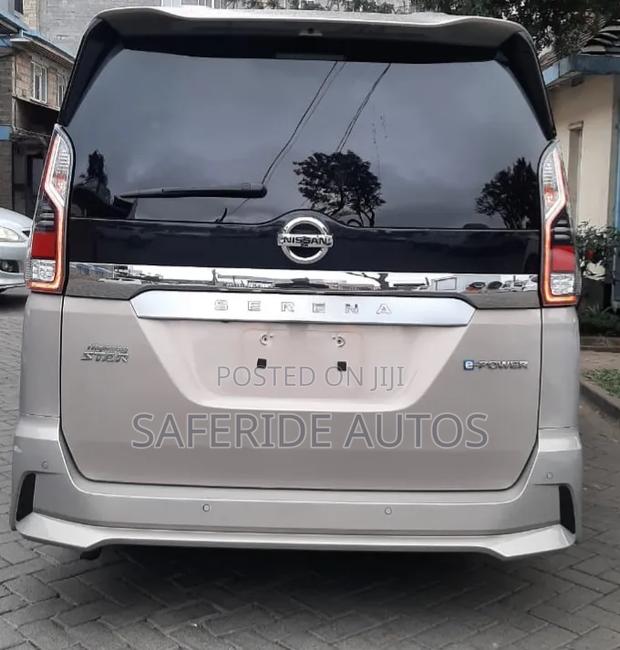 Nissan Serena 2019 Gold