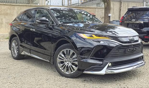 Toyota Harrier 2.0 2020 Black