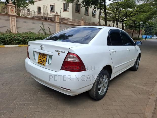 Toyota Corolla 2006 White