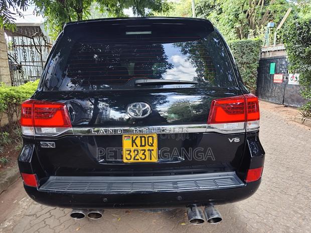 Toyota Land Cruiser 2016 Matt Black