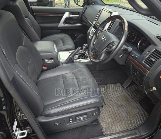 Toyota Land Cruiser 2019 Black