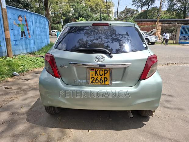 Toyota Vitz 2011 Green