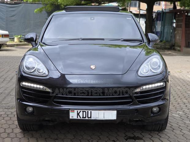 Porsche Cayenne 2014 Black