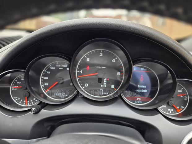 Porsche Cayenne 2014 Black