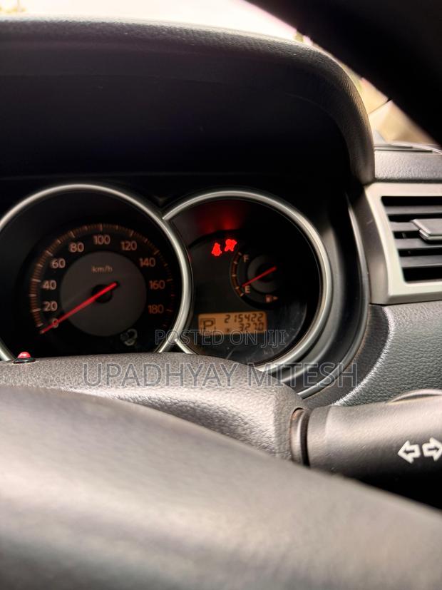 Nissan Tiida 2008 Gray
