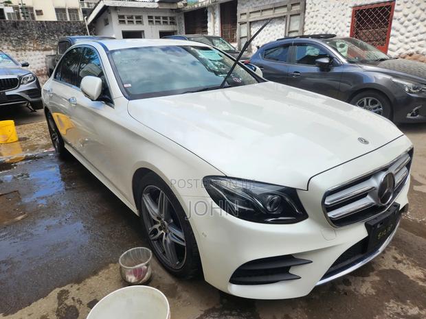 Mercedes-Benz E200 2019 White