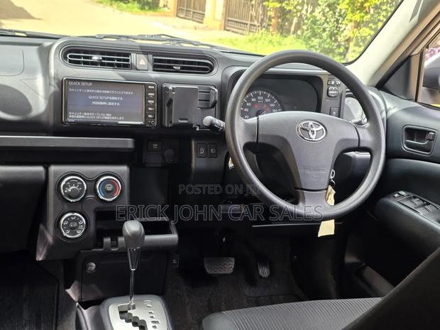 Toyota Probox 1.5 DX 2WD 2020 Silver
