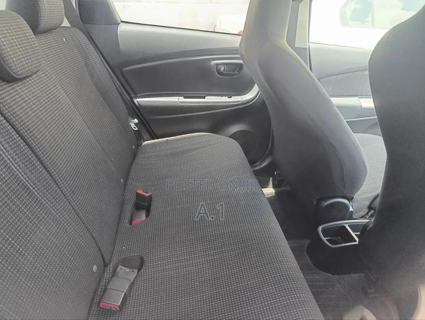 Toyota Vitz 2019 Silver