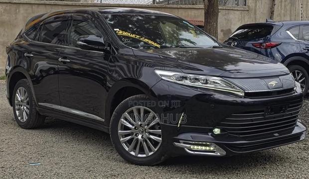 Toyota Harrier 2.0 2019 Black