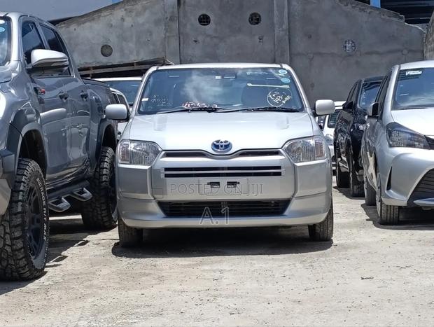 Toyota Succeed 2019 Silver
