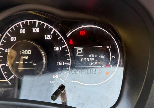 Nissan Note 2016 Silver