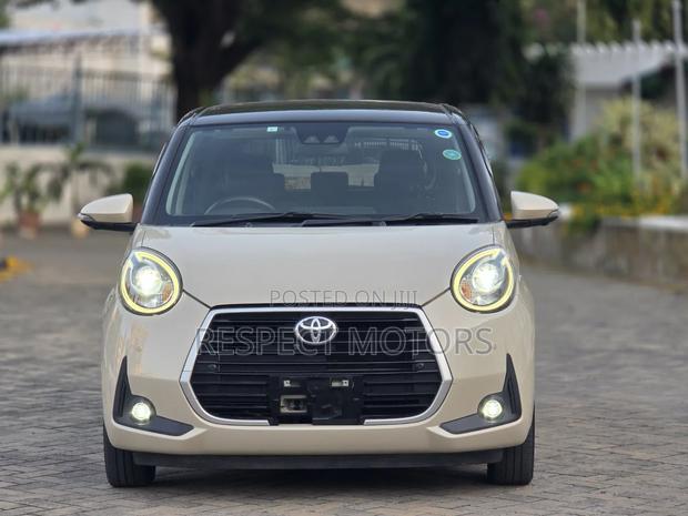 Toyota Passo 2019 Beige