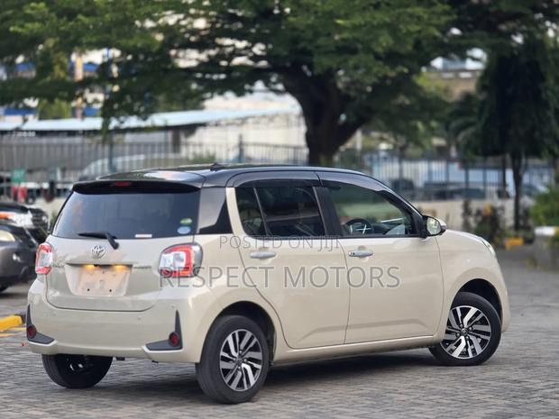 Toyota Passo 2019 Beige
