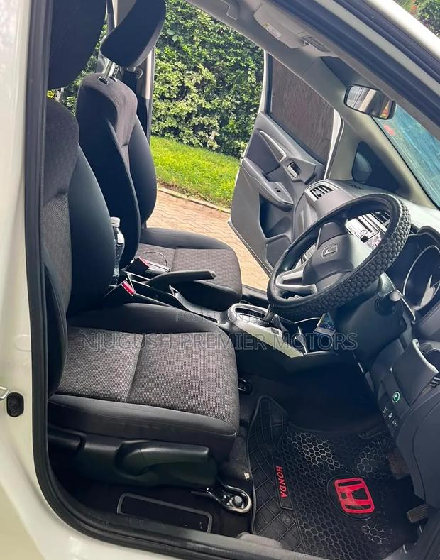Honda Fit 2017 White
