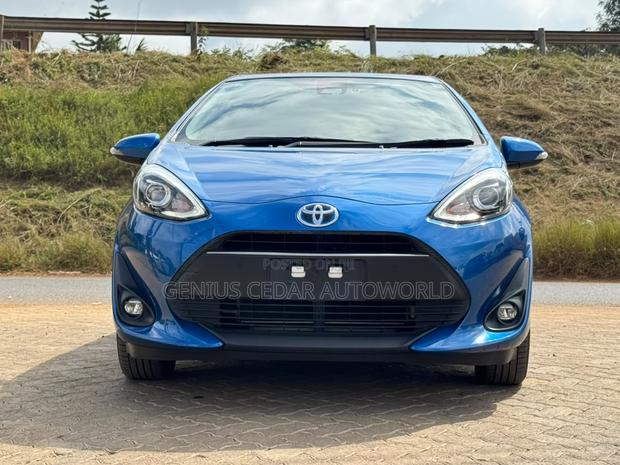 Toyota Aqua 2019 Blue