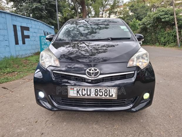 Toyota Ractis 2012 Black