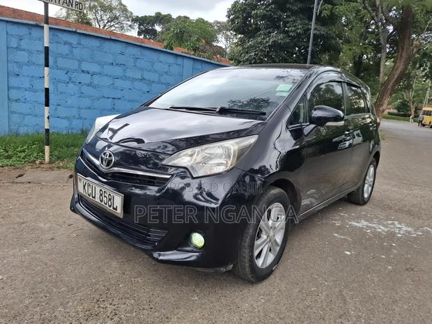 Toyota Ractis 2012 Black
