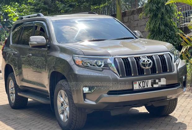Toyota Land Cruiser Prado 2014 Gray