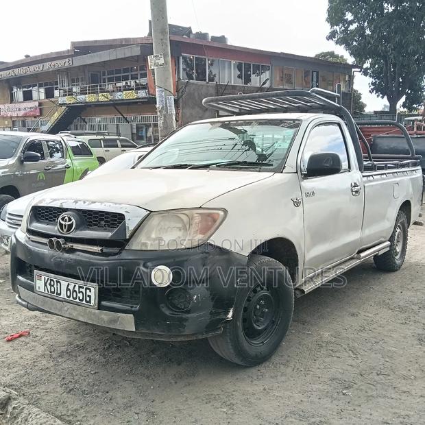 Toyota Hilux 2008 Silver