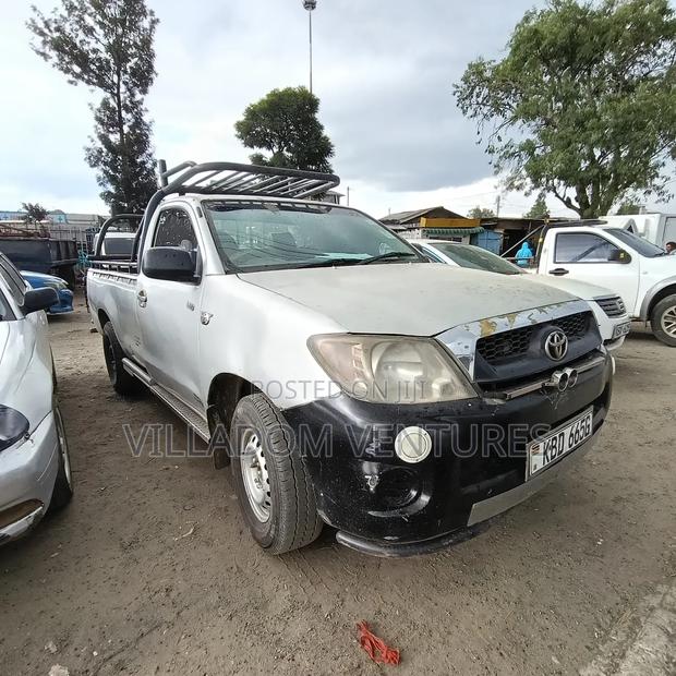 Toyota Hilux 2008 Silver