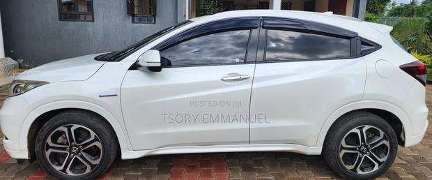 Honda Vezel 2015 White
