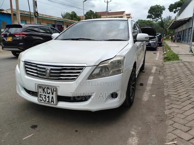 Toyota Premio 2012 White