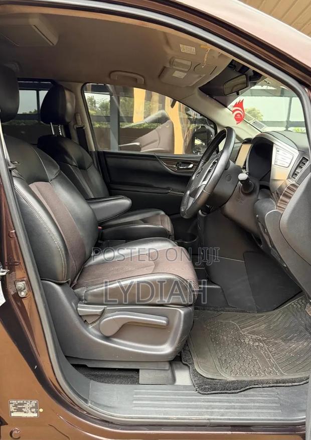 Nissan Elgrand 2017 Maroon