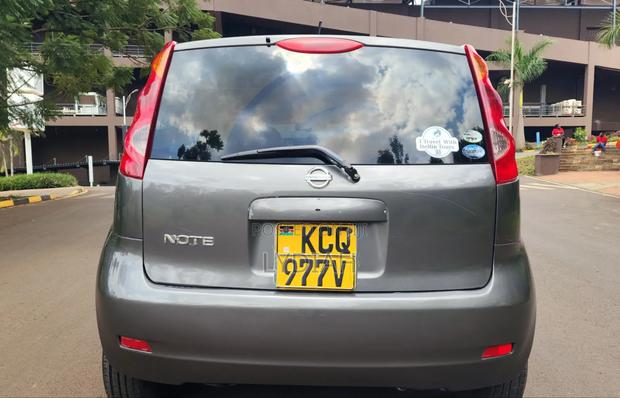Nissan Note 2011 Gray