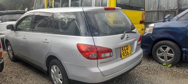 Nissan Wingroad 2010 Silver