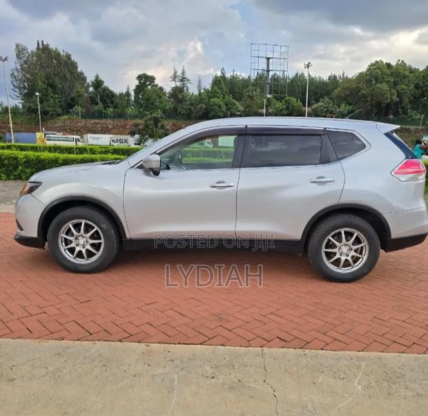 Nissan X-Trail 2013 White