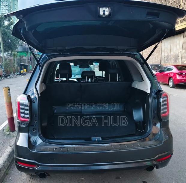 Subaru Forester 2.0XT Touring AWD 2018 Black