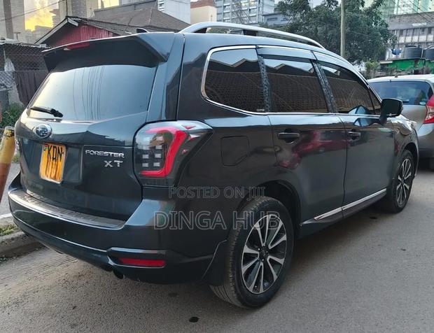 Subaru Forester 2.0XT Touring AWD 2018 Black