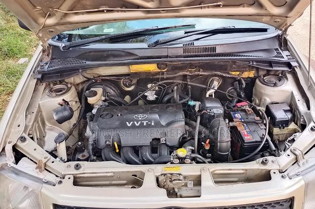 Toyota Succeed 2006 Gold