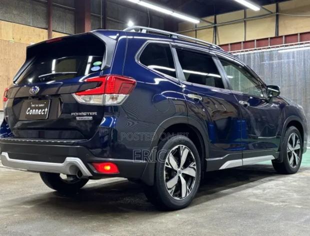 Subaru Forester Premium AWD 2019 Blue