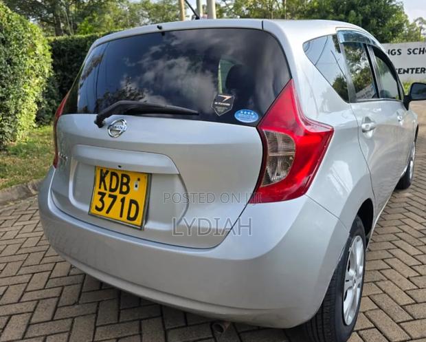 Nissan Note 2014 Silver