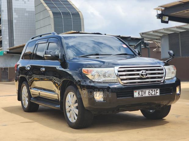 Toyota Land Cruiser 2012 Black