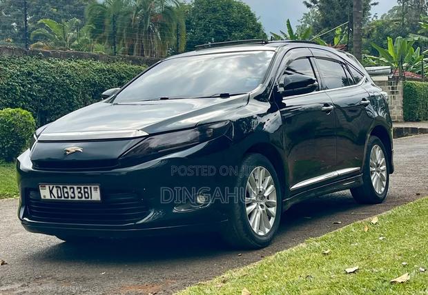 Toyota Harrier 2.0 2015 Black