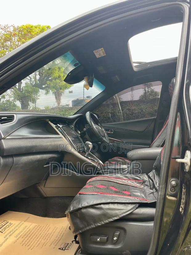 Toyota Harrier 2.0 2015 Black