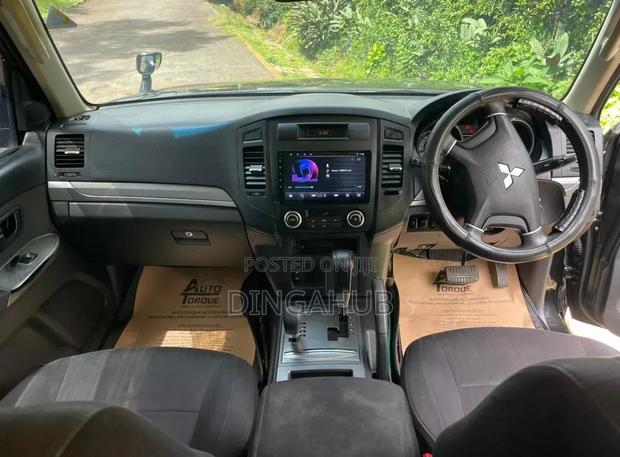 Mitsubishi Pajero 2013 Black