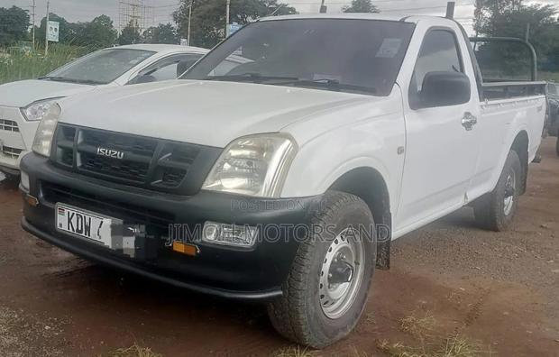 Isuzu D-MAX 2009 White