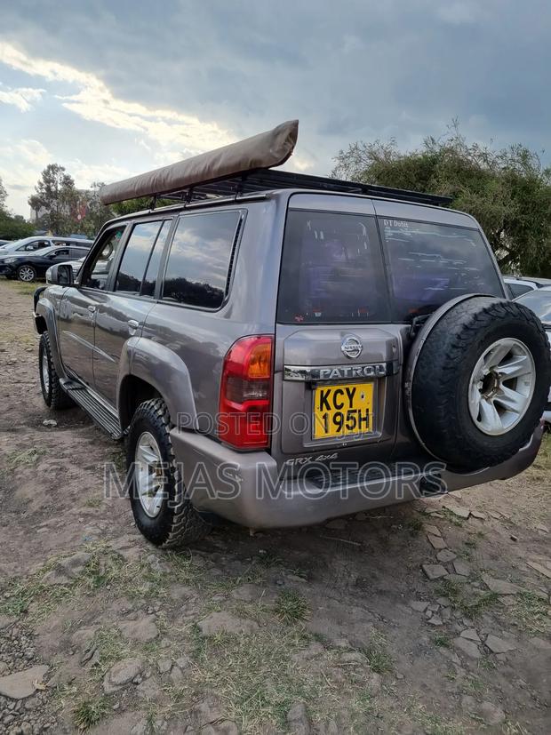 Nissan Patrol 2006 Gray
