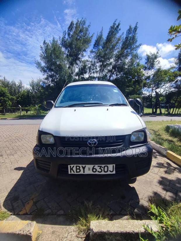 Toyota TownAce 2005 White