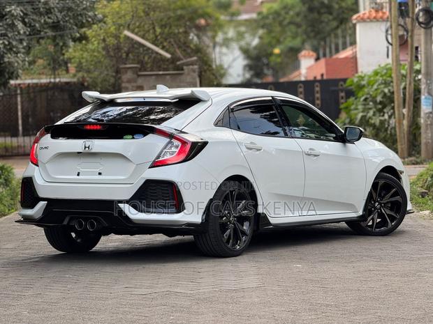 Honda Civic 2020 Pearl