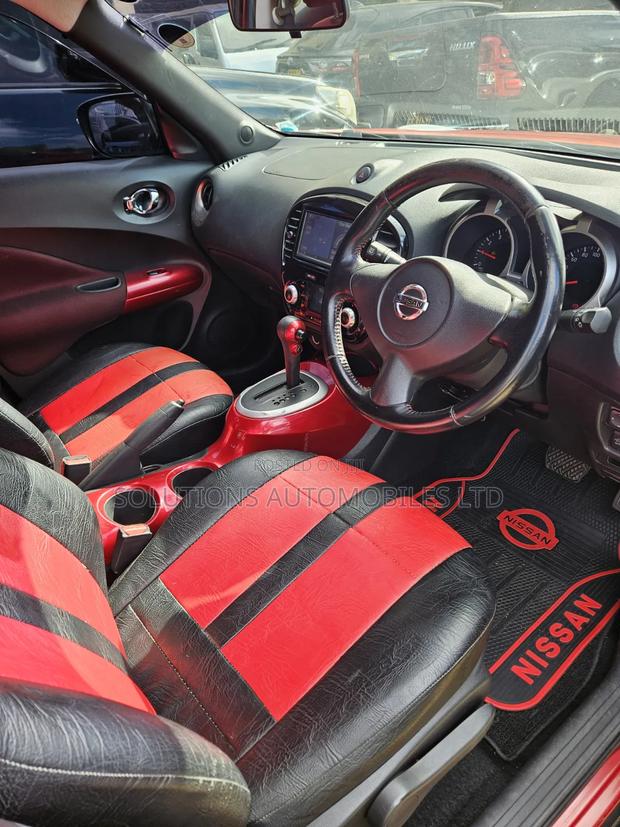 Nissan Juke S 4dr Hatchback (1.6L 4cyl Turbo CVT) 2015 Red